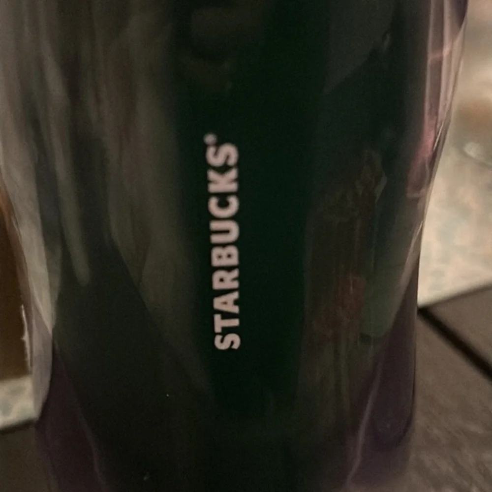 STARBUCKS 2016 16fl Oz Travel Tumbler Hot and Cold Green